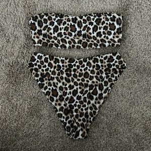 High-waisted swimsuit